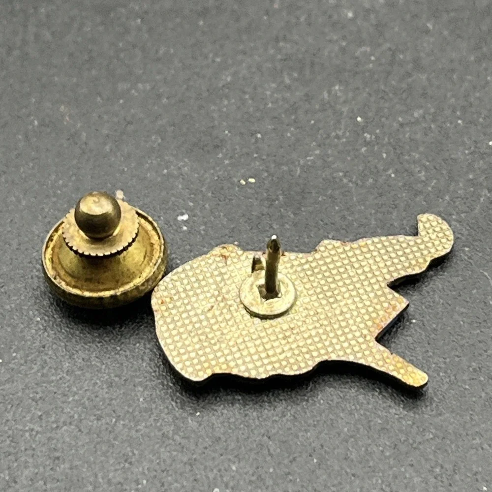 West Virginia Charleston State Outline United States Of America Lapel‎ Hat Pin